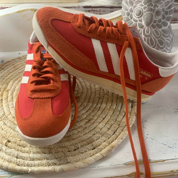 adidas Shoes - Adidas gazelle 9